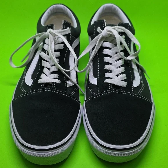 EUC Vans Dark Green Faux Suede Skate Shoes Mens 10.5 - Picture 2 of 14